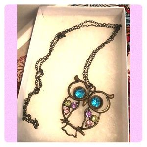 🌴Sale🌴 2/ $8 Long owl necklace!